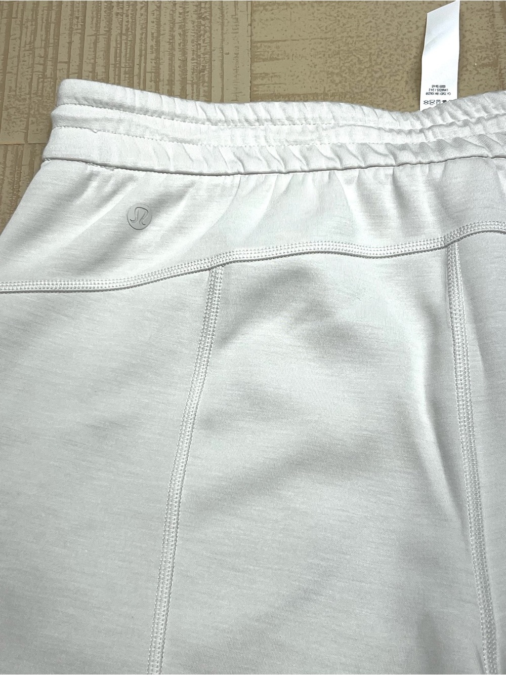 Lululemon Softstreme HR Straight Leg Crop pants - Picture 4 of 7